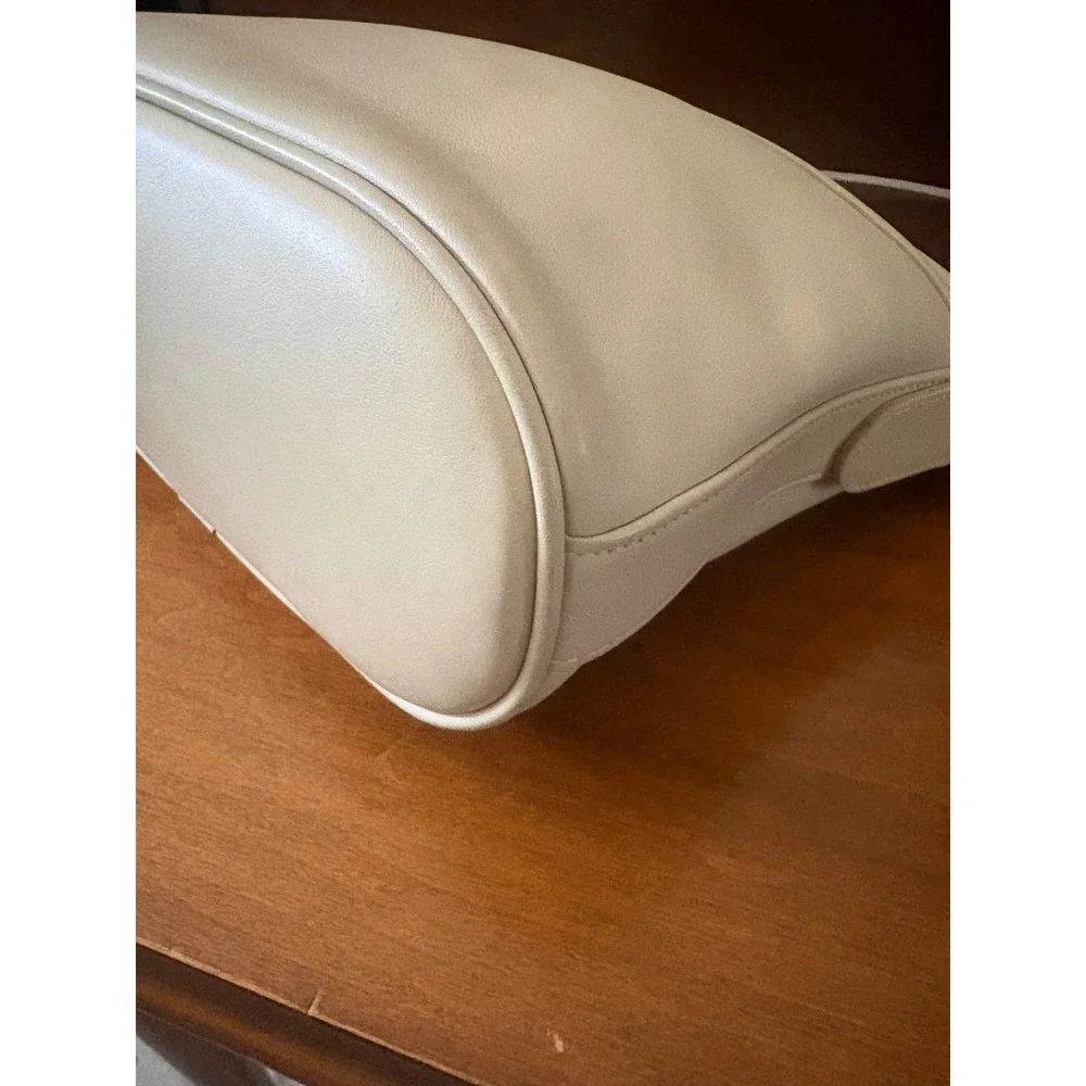 Vintage Coach Fletcher Style Ivory Leather Bucket Crossbody USA Made - Picture 9 of 9